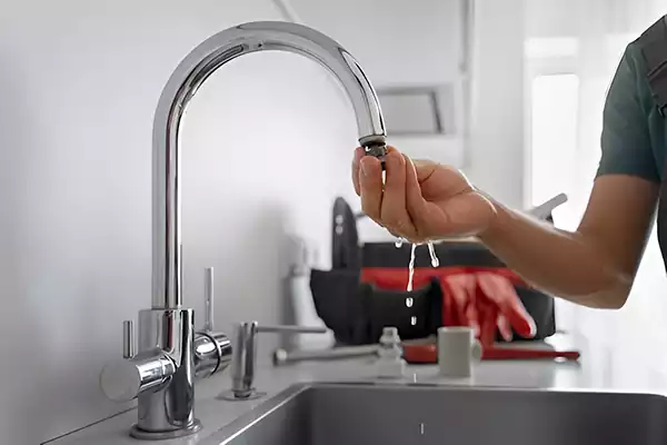 نگهداری و تعمیر شیر آب ظرفشویی در خانه